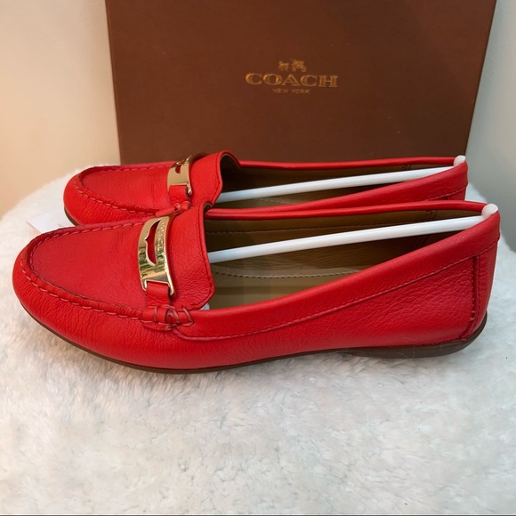 New Coach loafer leather shoes size 6B - Picture 1 of 9